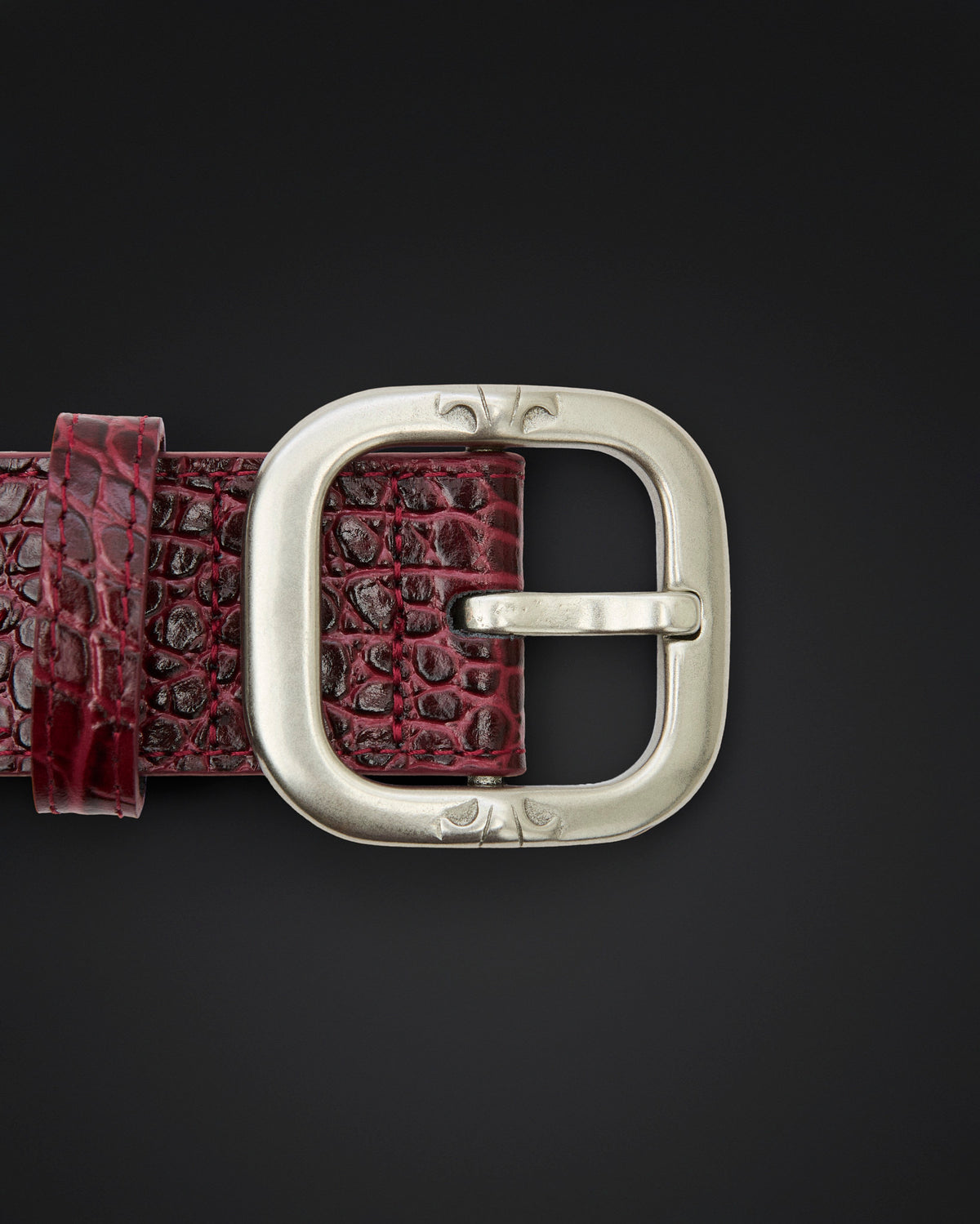 Studded leather belt - red