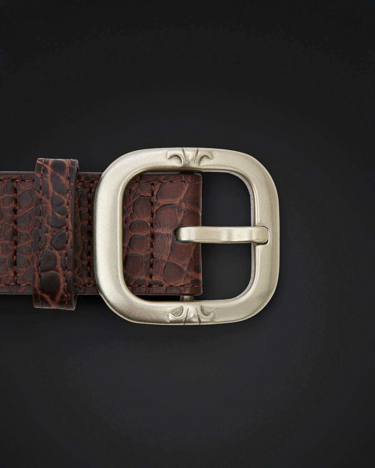 Studded leather belt - brown