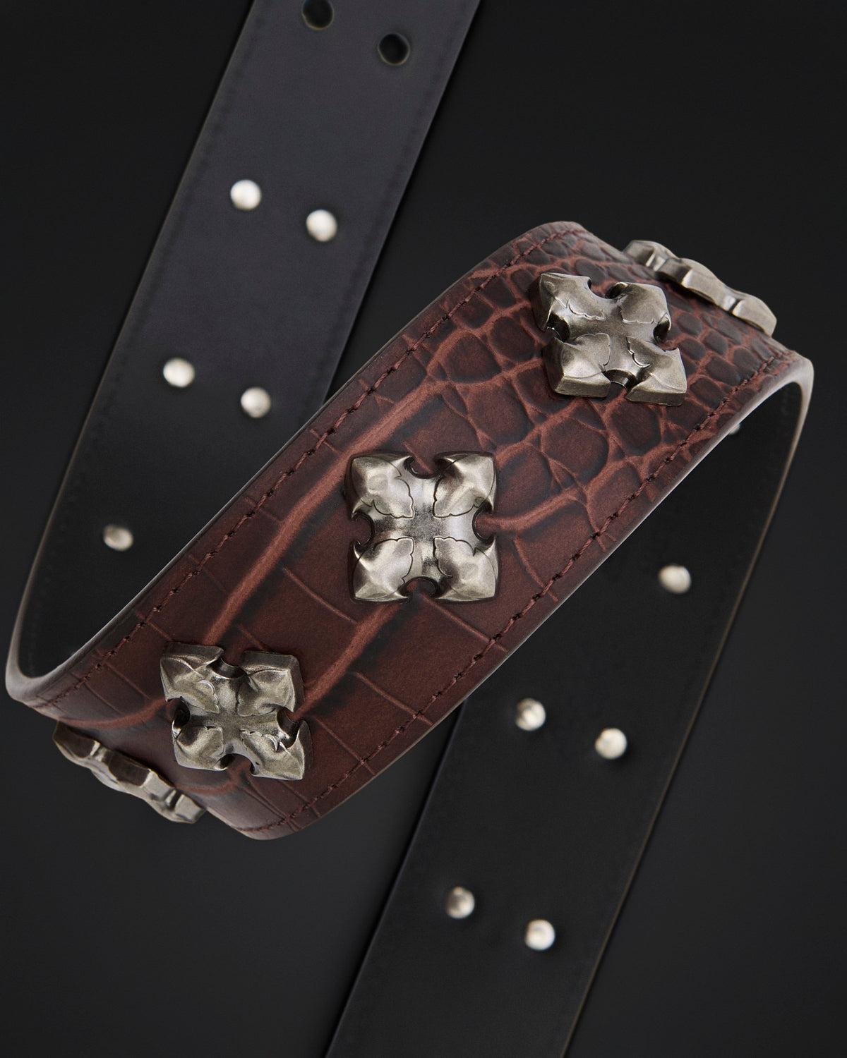 Studded leather belt - brown